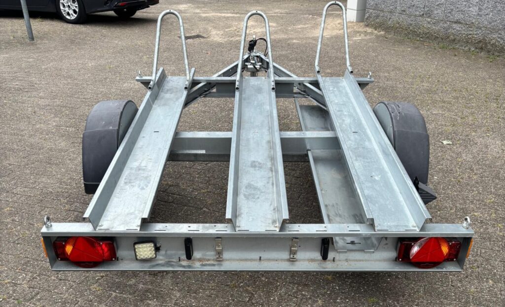 Trailer voor 3 motoren