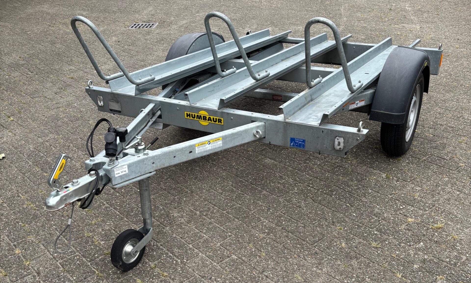 Trailer voor 3 motoren - Motor-vervoer.nl